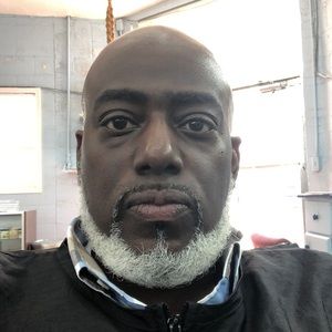 Meet your Posher, Larry